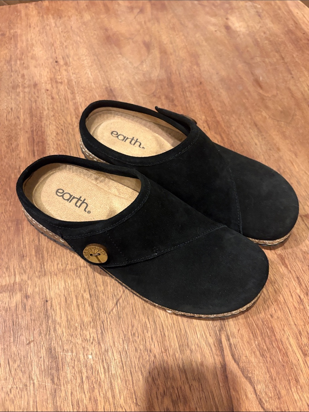 Earth Ezra Black Suede Slip-On Clog Mules. NEW 8.5.